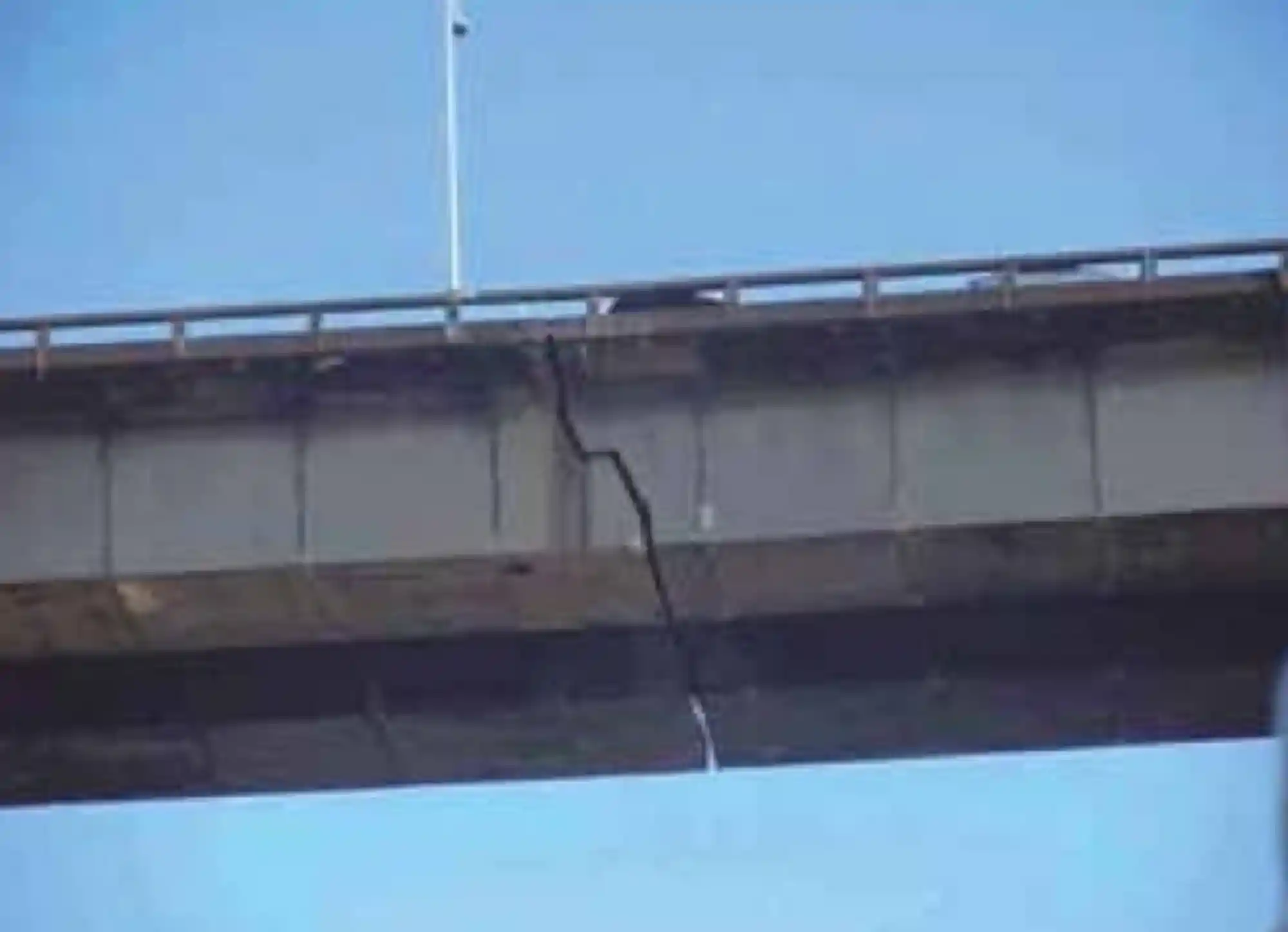 Junta de dilatação da ponte Rio-Niterói